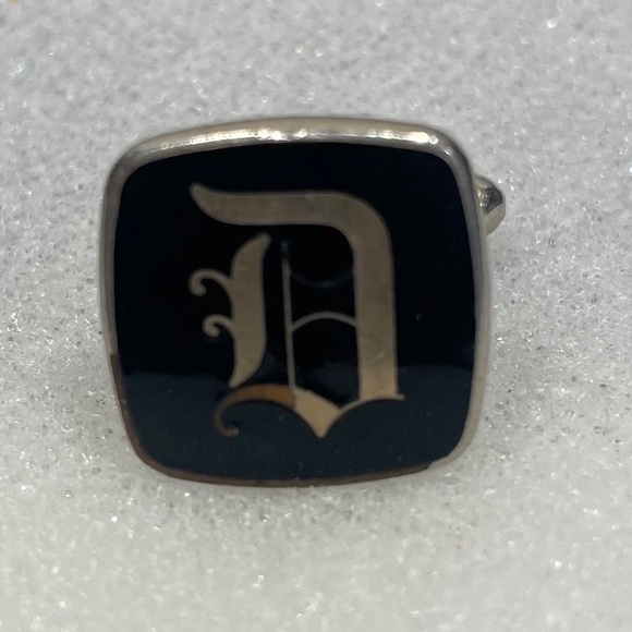 Replacement Lost J Monogram Initial Letter SINGLE Vintage Cuff Link Black Silver - Picture 1 of 6
